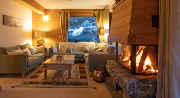 Chalet Genevieve, Val D'Isere ski chalet, image 2